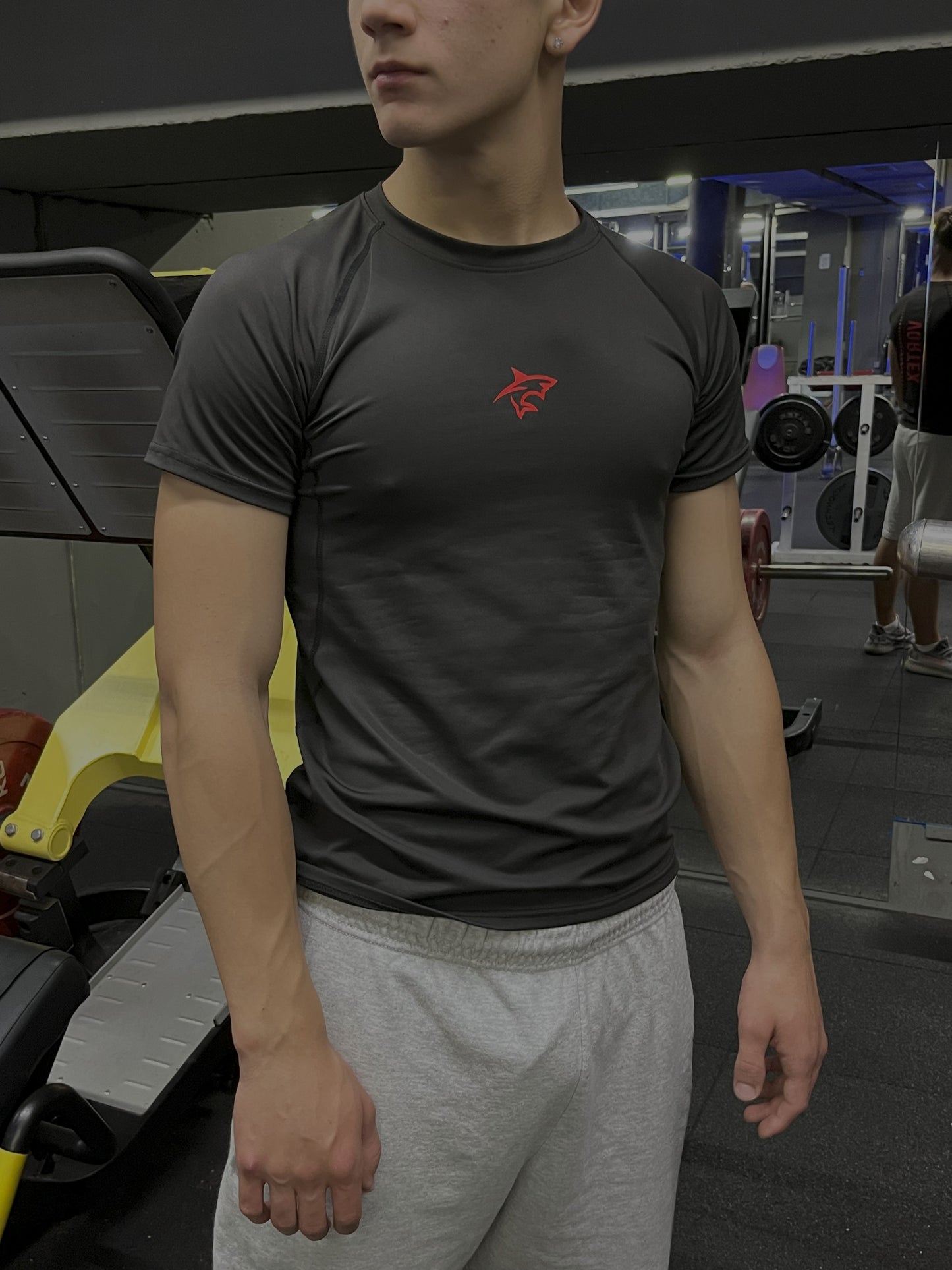 001 Red